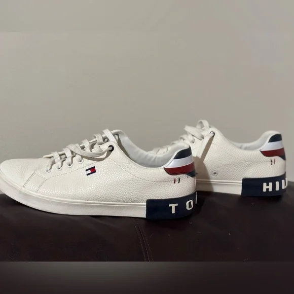 Tommy Hilfiger shoes - Picture 2 of 5